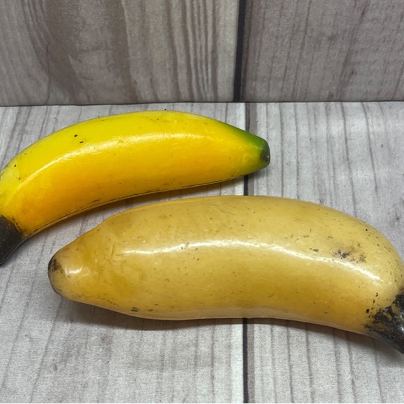 Lot of 11 Assorted Wax Faux Coated Fruits Apple Banana Pear Orange Lemon - Picture 6 of 7